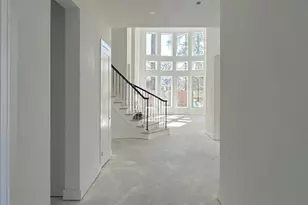 8029 Longridge Dr, Houston, TX 77055 - Photo 6