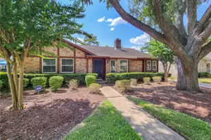 12322 Vanderheath Dr, Houston, TX 77031 - Photo 2