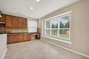 6826 Sorrelwood Ln, Sugar Land, TX 77479 - Photo 14
