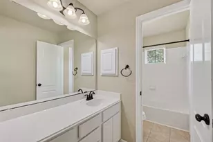 6826 Sorrelwood Ln, Sugar Land, TX 77479 - Photo 30