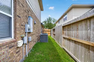 6826 Sorrelwood Ln, Sugar Land, TX 77479 - Photo 50