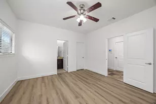2311 McIlhenny St, Houston, TX 77004 - Photo 12