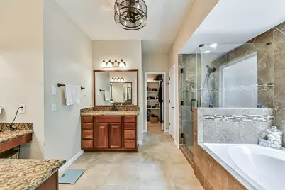13415 Scenic Glade Drive, Houston, TX 77059 - Photo 22