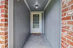 15330 Bratten Ln, Houston, TX 77598 - Photo 4