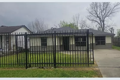 3804 Cedar Hill Lane, Houston, TX 77093 - Photo 2