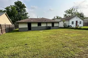 3804 Cedar Hill Ln, Houston, TX 77093 - Photo 12