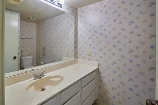 14026 Carrigan Pl, Houston, TX 77083 - Photo 10