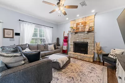 746 E Lake Drive, Livingston, TX 77351 - Photo 6