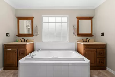 746 E Lake Drive, Livingston, TX 77351 - Photo 18