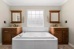 746 E Lake Dr, Livingston, TX 77351 - Photo 18