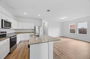 13502 Harefield Holw Trl, Houston, TX 77049 - Photo 16