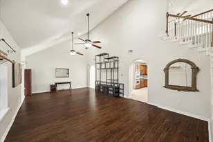 216 Rue Orleans St, Baytown, TX 77520 - Photo 4