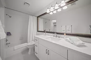 45 N Lakeridge Cir, The Woodlands, TX 77381 - Photo 38