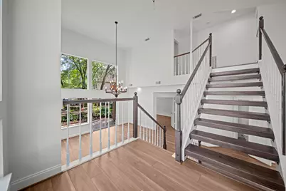 45 N Lakeridge Circle, The Woodlands, TX 77381 - Photo 6
