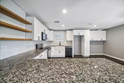 1410 Gentle Bend Drive, Missouri City, TX 77489 - Photo 8