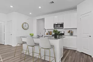 31111 Warwick Coast Ct, Fulshear, TX 77441 - Photo 6