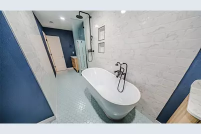 764 Worthshire Street, Houston, TX 77008 - Photo 8