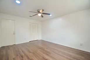10707 Sagewind Cir, Houston, TX 77089 - Photo 22