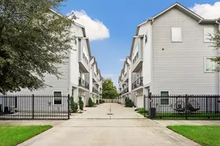 418 W 28th St, Houston, TX 77008 - Photo 2