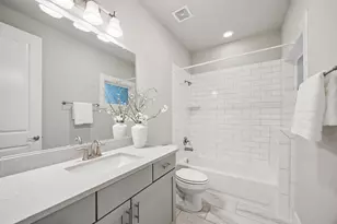 418 W 28th St, Houston, TX 77008 - Photo 6