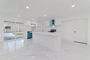9114 Mahoning Dr, Houston, TX 77074 - Photo 8