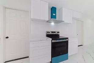 9114 Mahoning Dr, Houston, TX 77074 - Photo 10