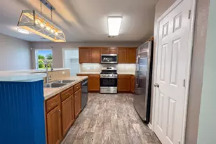8102 Sanders Glen Ln, Humble, TX 77338 - Photo 6