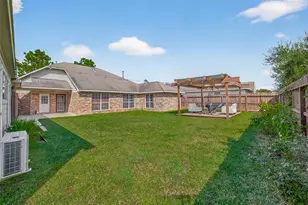 11406 Harris Ave, Pearland, TX 77584 - Photo 48