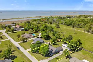162 Bay Oak, Anahuac, TX 77514 - Photo 24