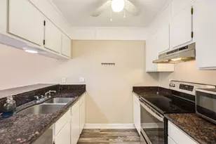 7140 N Holiday Dr, Galveston, TX 77550 - Photo 14