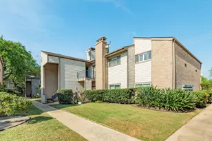 7140 N Holiday Dr, Galveston, TX 77550 - Photo 1