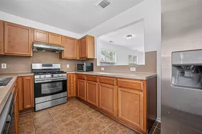12710 Paso Del Flores Drive, Houston, TX 77045 - Photo 10