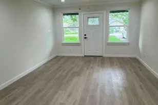 3022 South Dr, Groves, TX 77619 - Photo 4