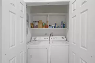 1621 & 1623 W Adoue St, Alvin, TX 77511 - Photo 12
