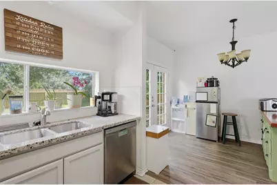 1621 & 1623 W Adoue Street, Alvin, TX 77511 - Photo 6