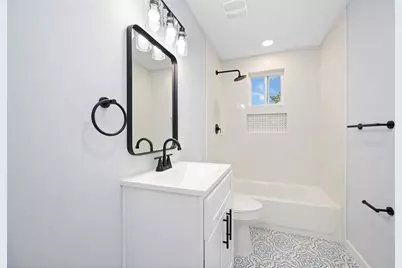 9405 Cathedral Drive, Houston, TX 77051 - Photo 12