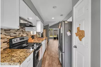 16103 Tibet Road, Friendswood, TX 77546 - Photo 10