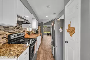 16103 Tibet Rd, Friendswood, TX 77546 - Photo 10