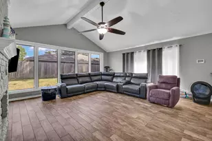 16103 Tibet Rd, Friendswood, TX 77546 - Photo 6