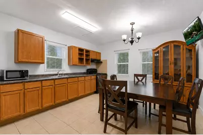 4323 Avenue R 1/2, Galveston, TX 77550 - Photo 14