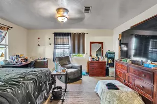 4323 Ave R 1/2, Galveston, TX 77550 - Photo 34