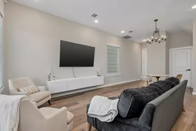 6721 Parker Oaks Lane, Houston, TX 77076 - Photo 14