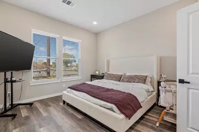 6721 Parker Oaks Lane, Houston, TX 77076 - Photo 16