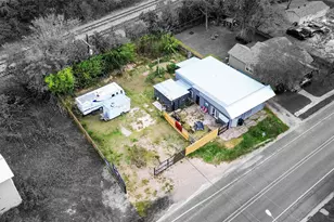 319 N Robb St, Trinity, TX 75862 - Photo 44