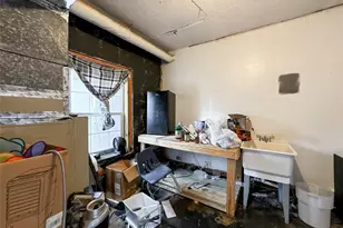 319 N Robb St, Trinity, TX 75862 - Photo 16