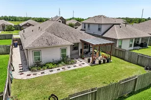 8806 Explorer Dr, Texas City, TX 77591 - Photo 40