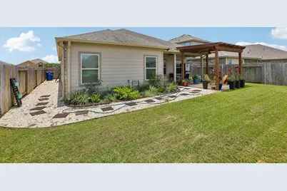 8806 Explorer Drive, Texas City, TX 77591 - Photo 32