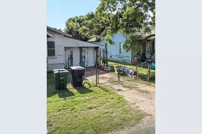 1301 Boulder Street, Houston, TX 77012 - Photo 2