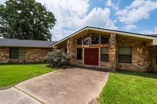 29363 Riley Rd, Waller, TX 77484 - Photo 2