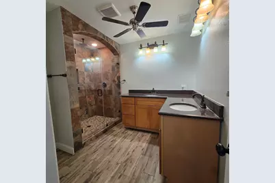12410 Seaswept Drive, Houston, TX 77071 - Photo 18